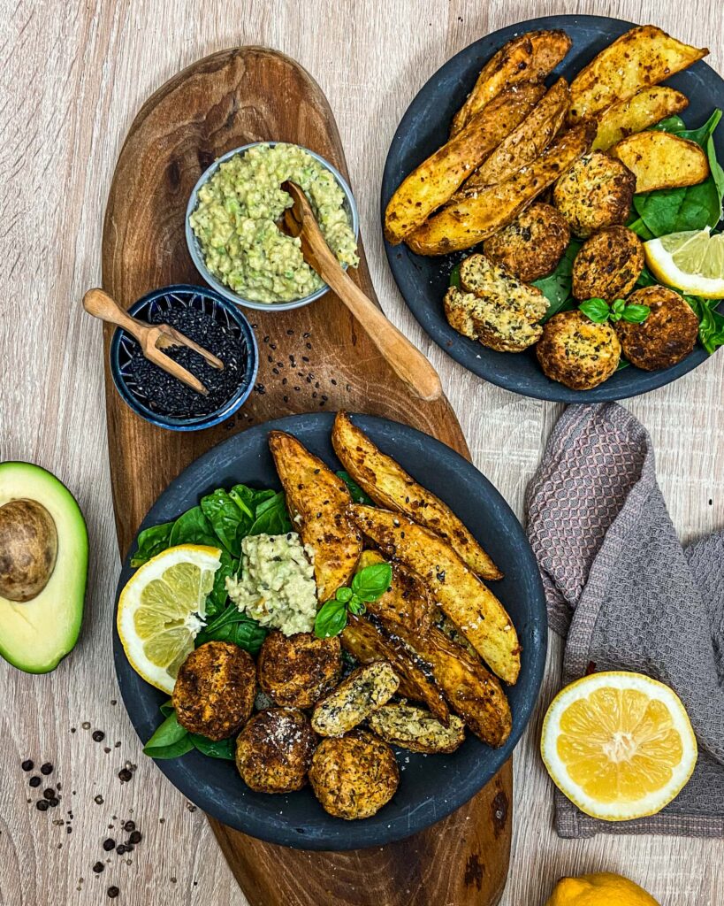 Falafel und Kartoffel Wedges mit Guacamole IMG 3364 819x1024